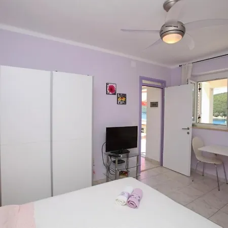 5 Apartment